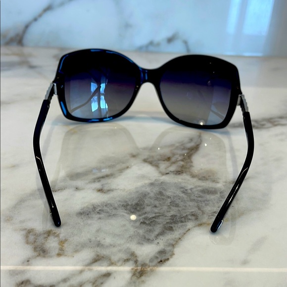 Bvlgari Black Sunglasses with Oversized Square Frame and Gradient Lenses - Picture 4 of 11